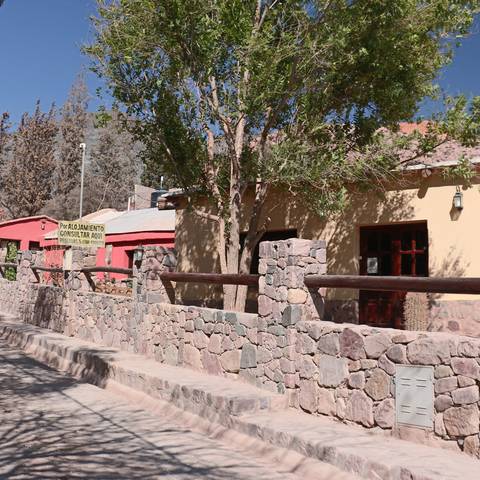 Hostal Paseo de los Colorados